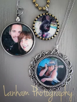 Necklaces with photos in it gift ideas for mother's day