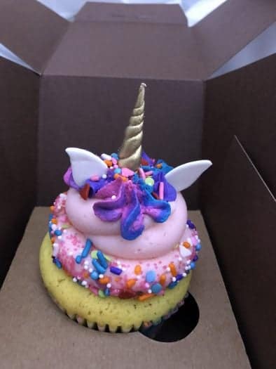 unicorn horn pink and blue cupcake 