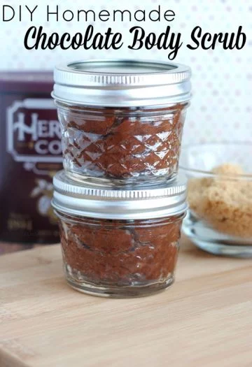 chocolate body scrub in jars