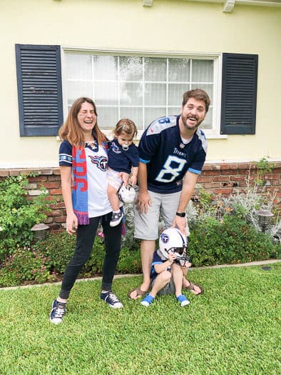 family in matching tennessee titans shirts